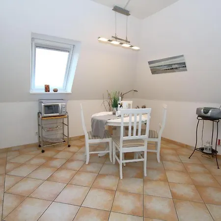 Lejlighed Watthaus-3-gemuetliche-dachgeschosswohnung-fuer-3-personen *